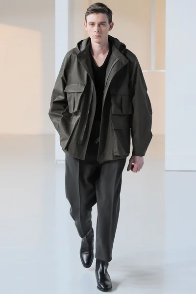 Look 24